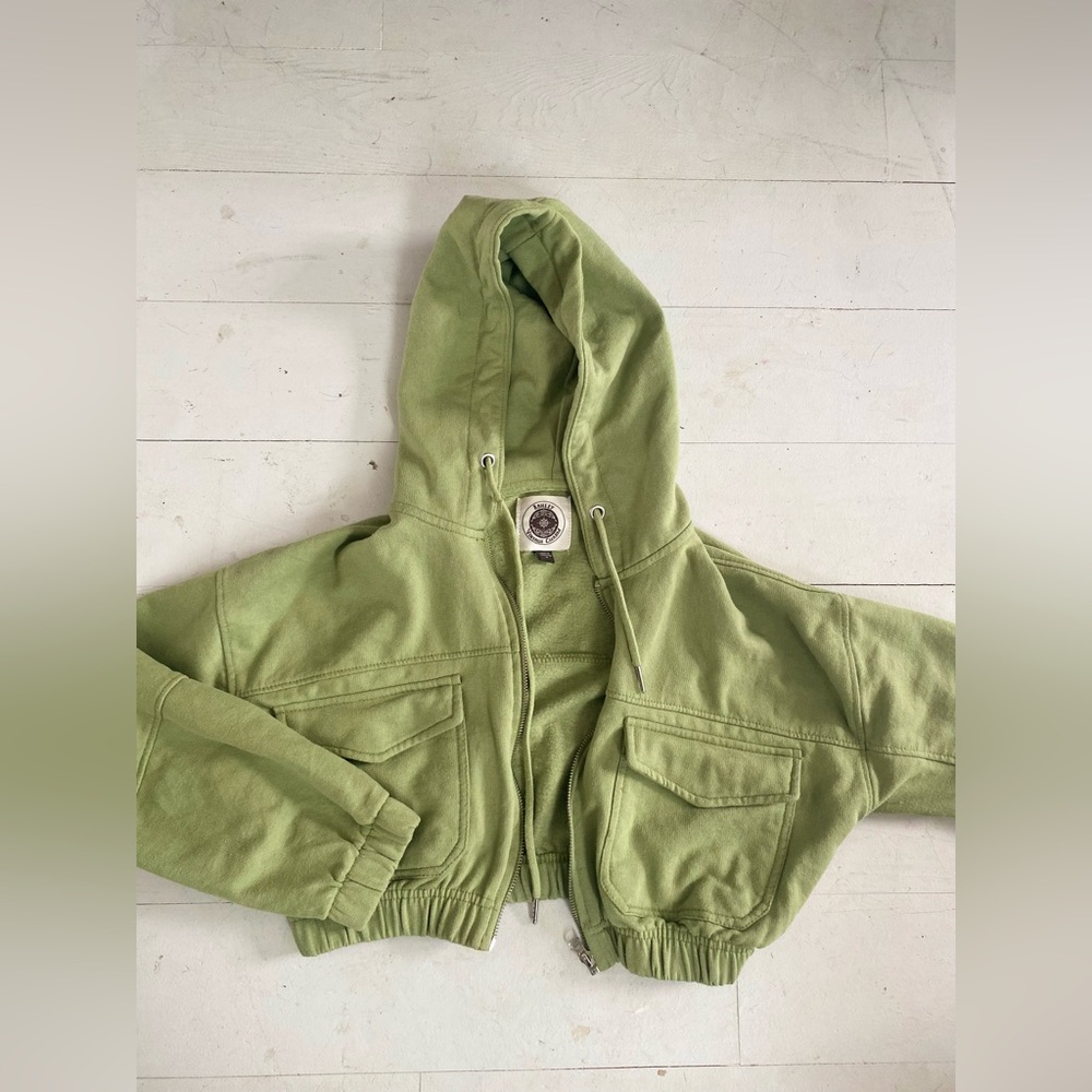 Women’s Green Cropped Jacket